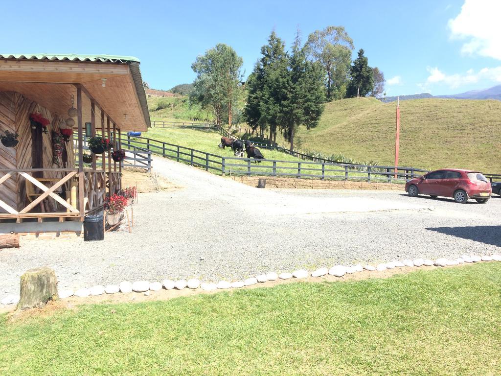 Hotel Bariloche Santa Rosa de Cabal Eksteriør billede