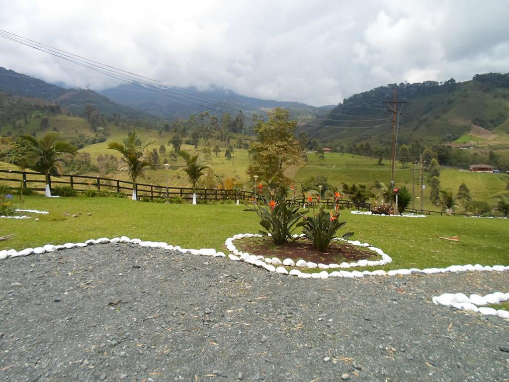 Hotel Bariloche Santa Rosa de Cabal Eksteriør billede