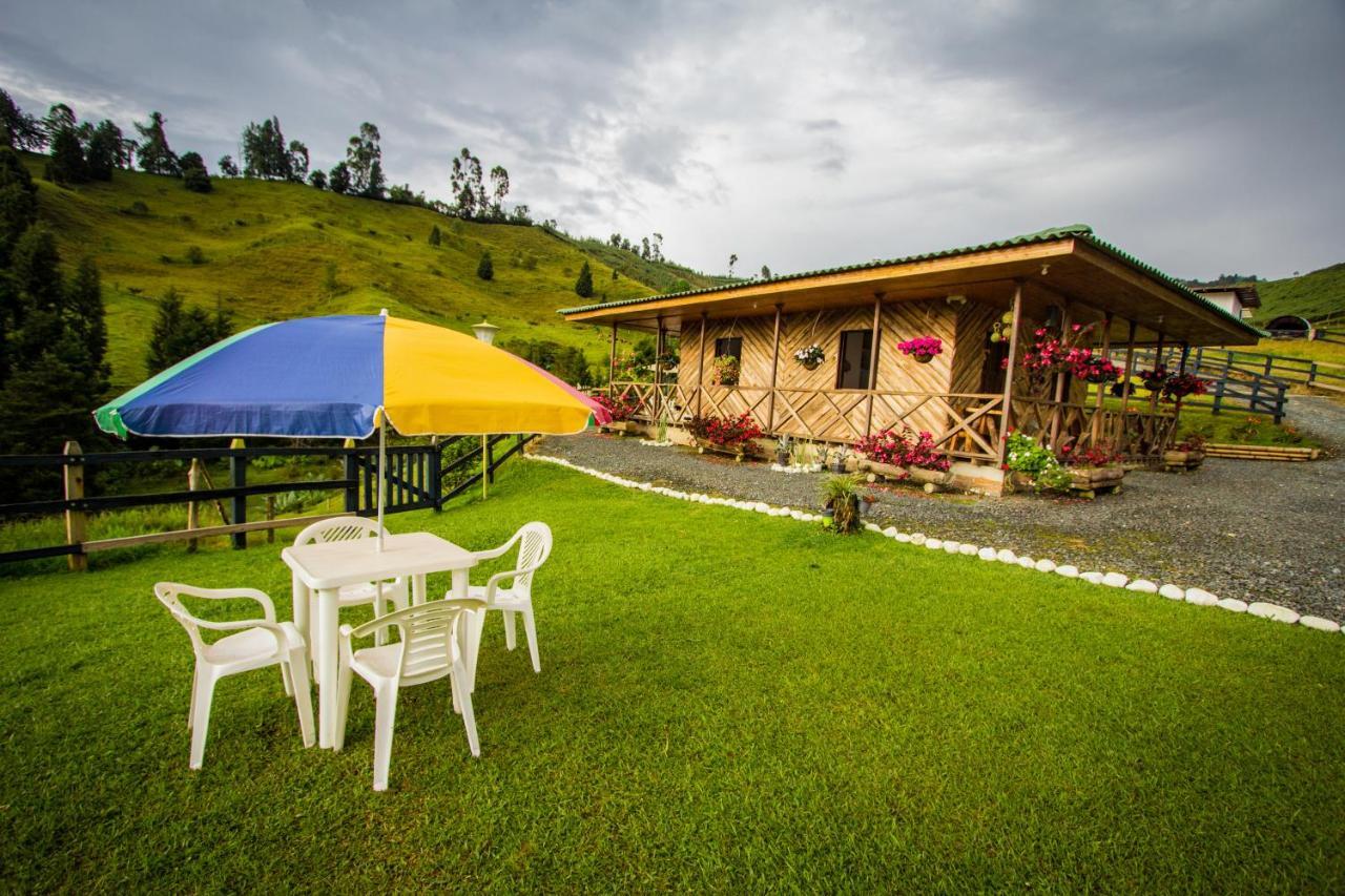 Hotel Bariloche Santa Rosa de Cabal Eksteriør billede